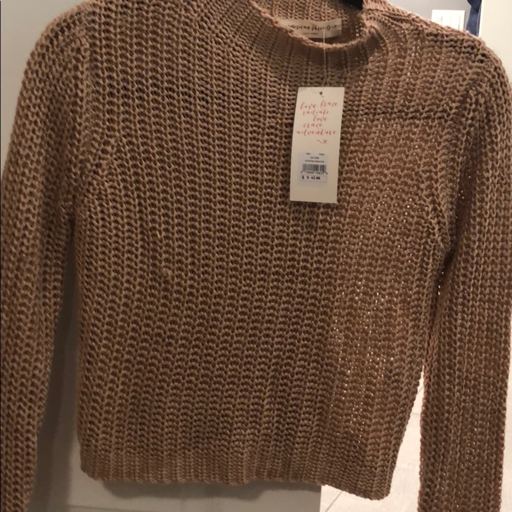 American threads cropped slighting blush sweater